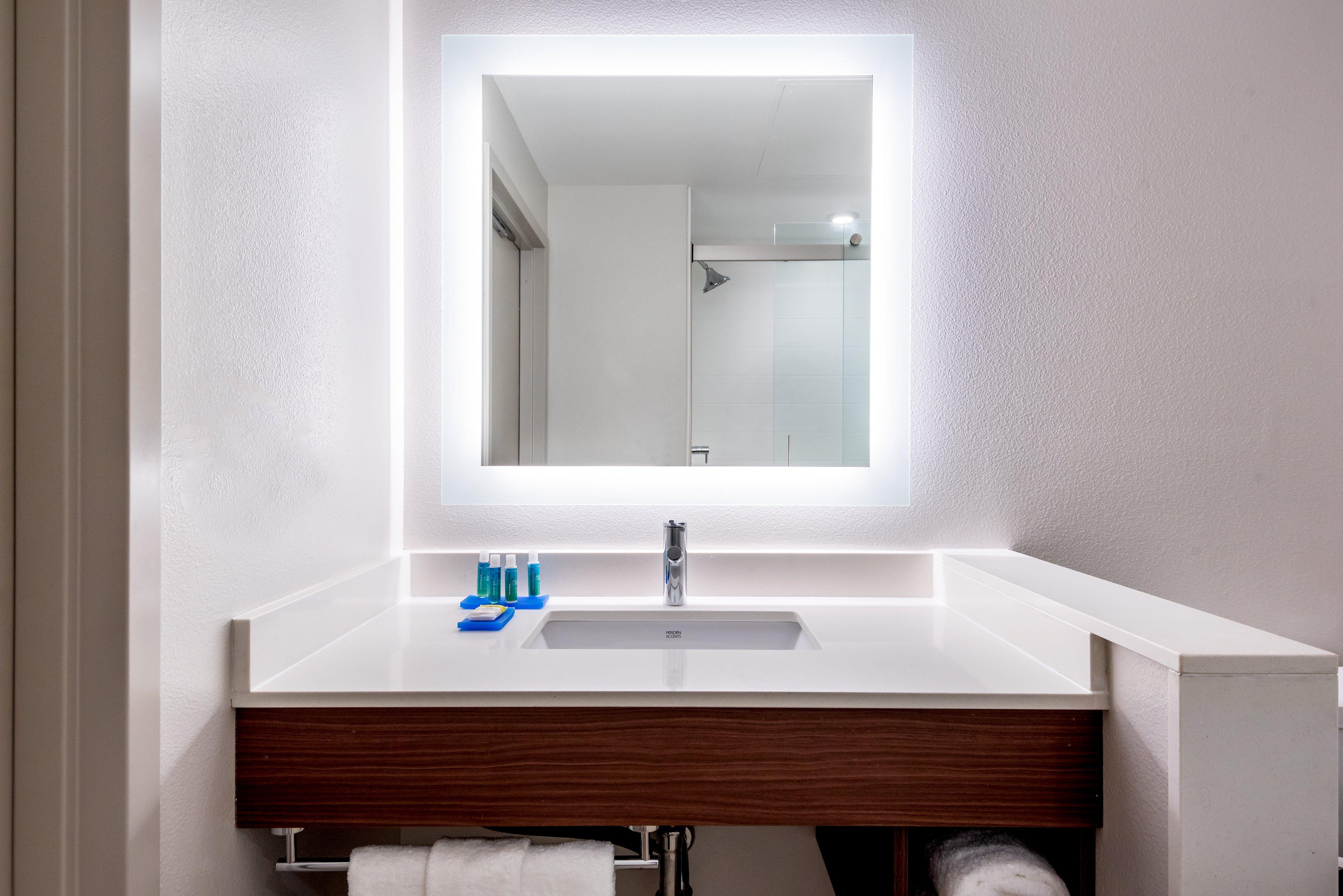 Holiday Inn Express & Suites Santa Ana - Orange County By Ihg Экстерьер фото