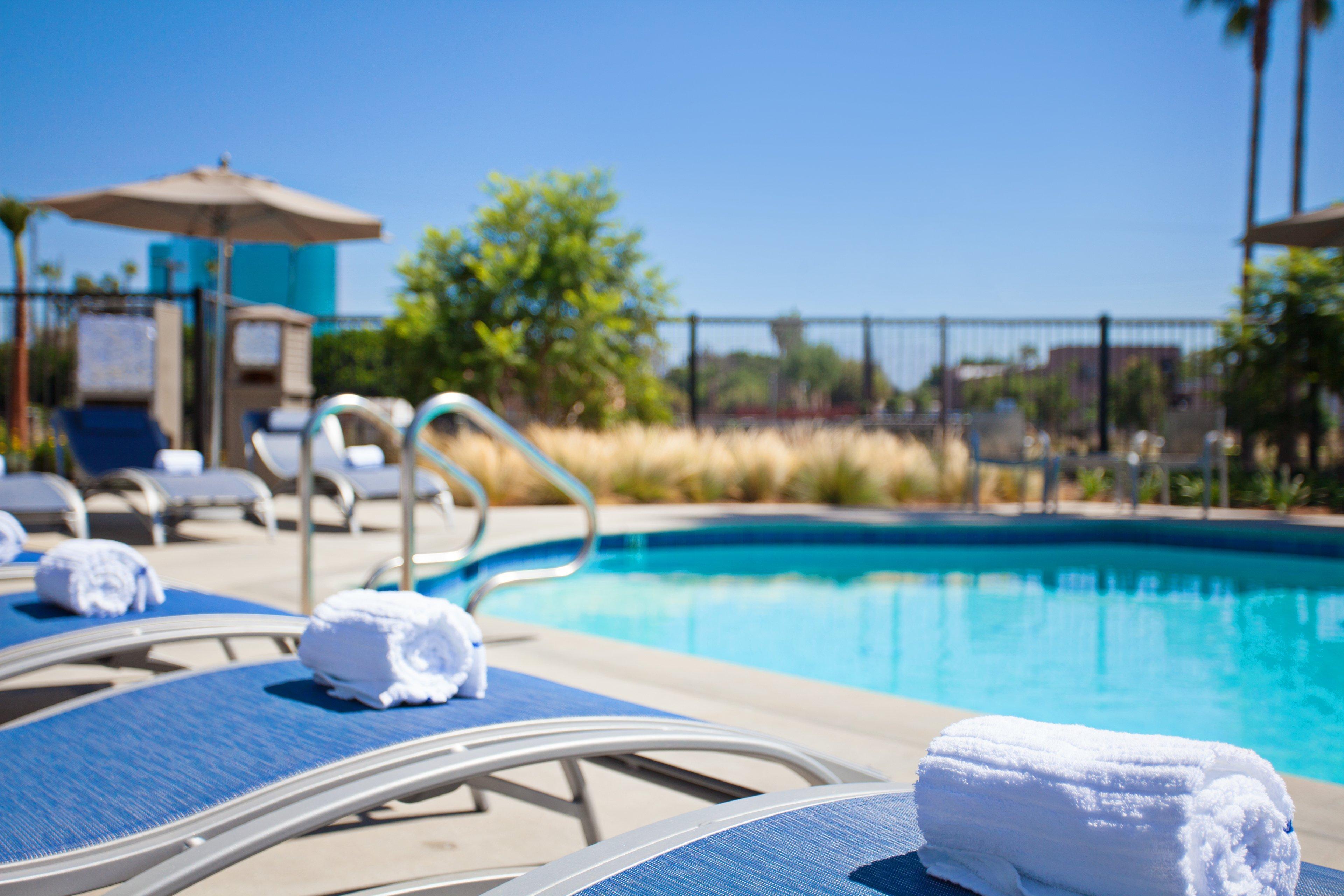 Holiday Inn Express & Suites Santa Ana - Orange County By Ihg Экстерьер фото