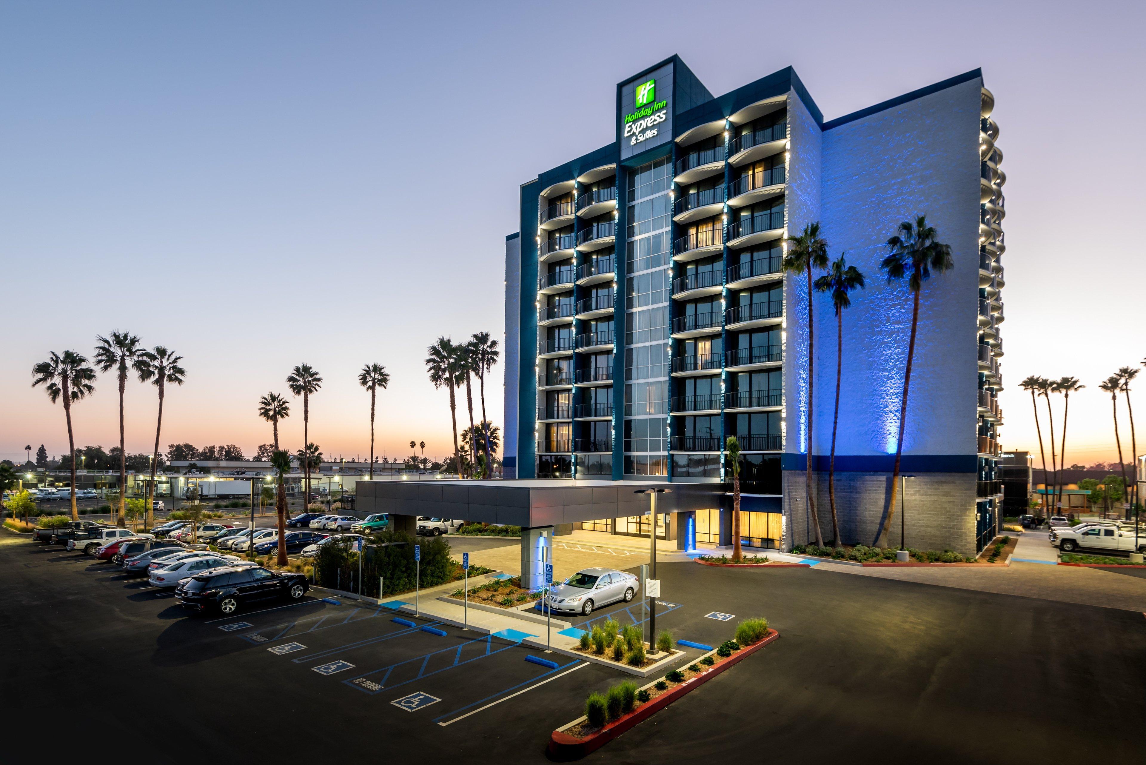 Holiday Inn Express & Suites Santa Ana - Orange County By Ihg Экстерьер фото