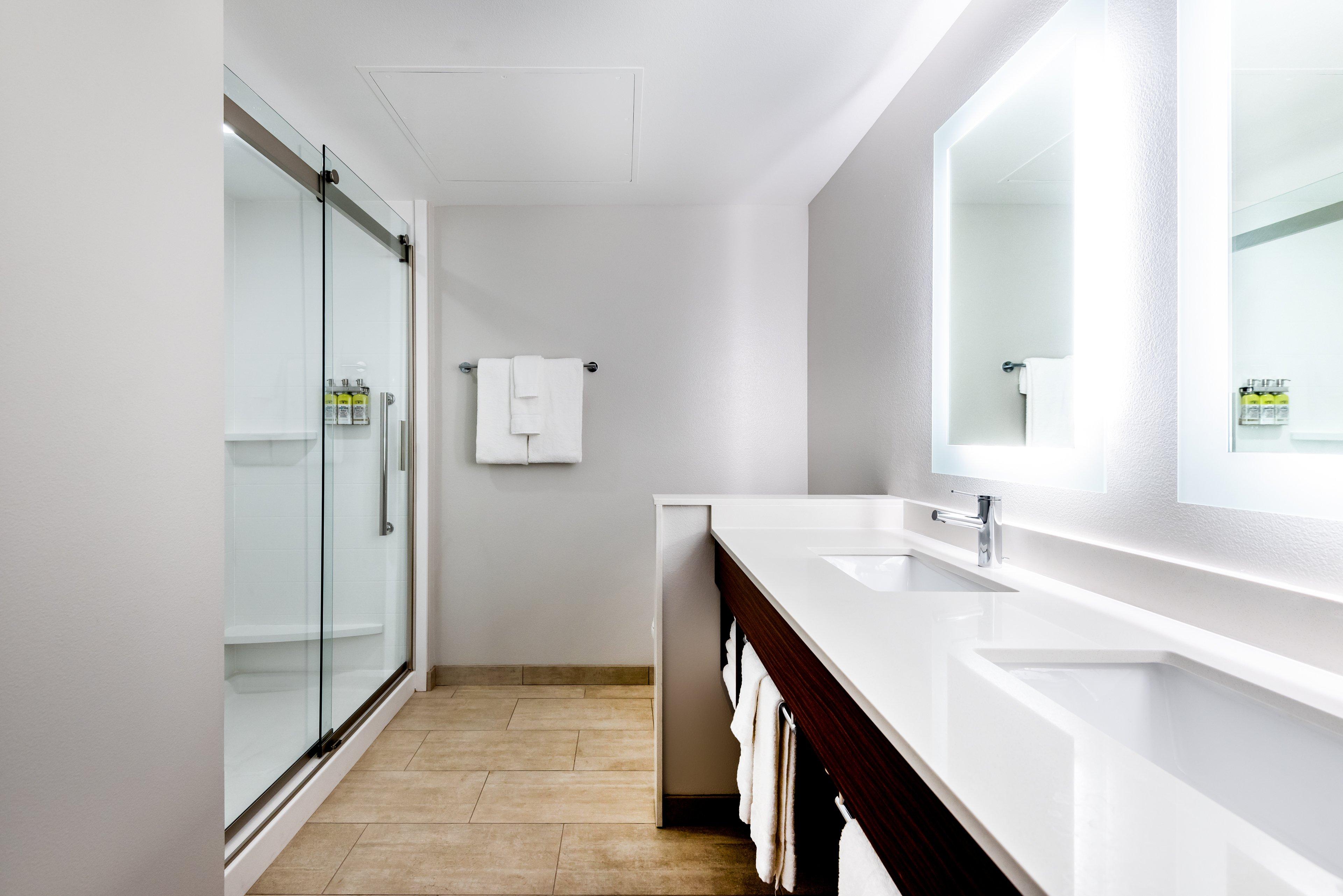 Holiday Inn Express & Suites Santa Ana - Orange County By Ihg Экстерьер фото