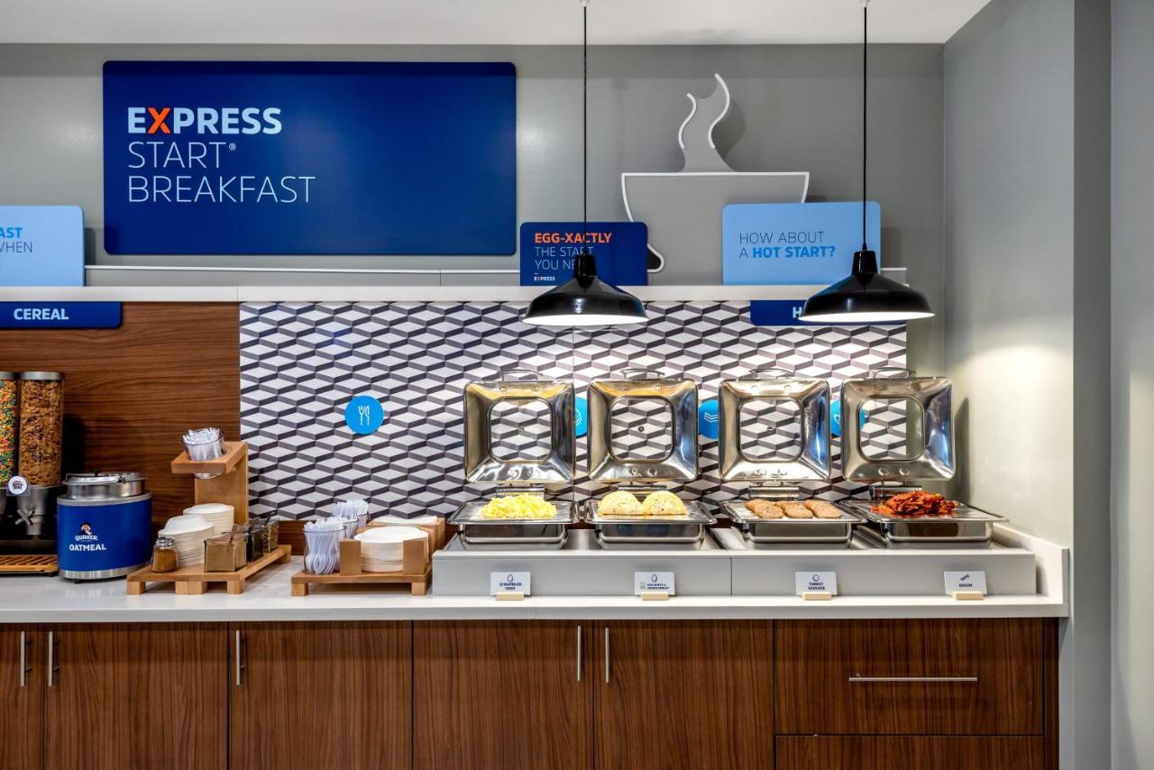 Holiday Inn Express & Suites Santa Ana - Orange County By Ihg Экстерьер фото